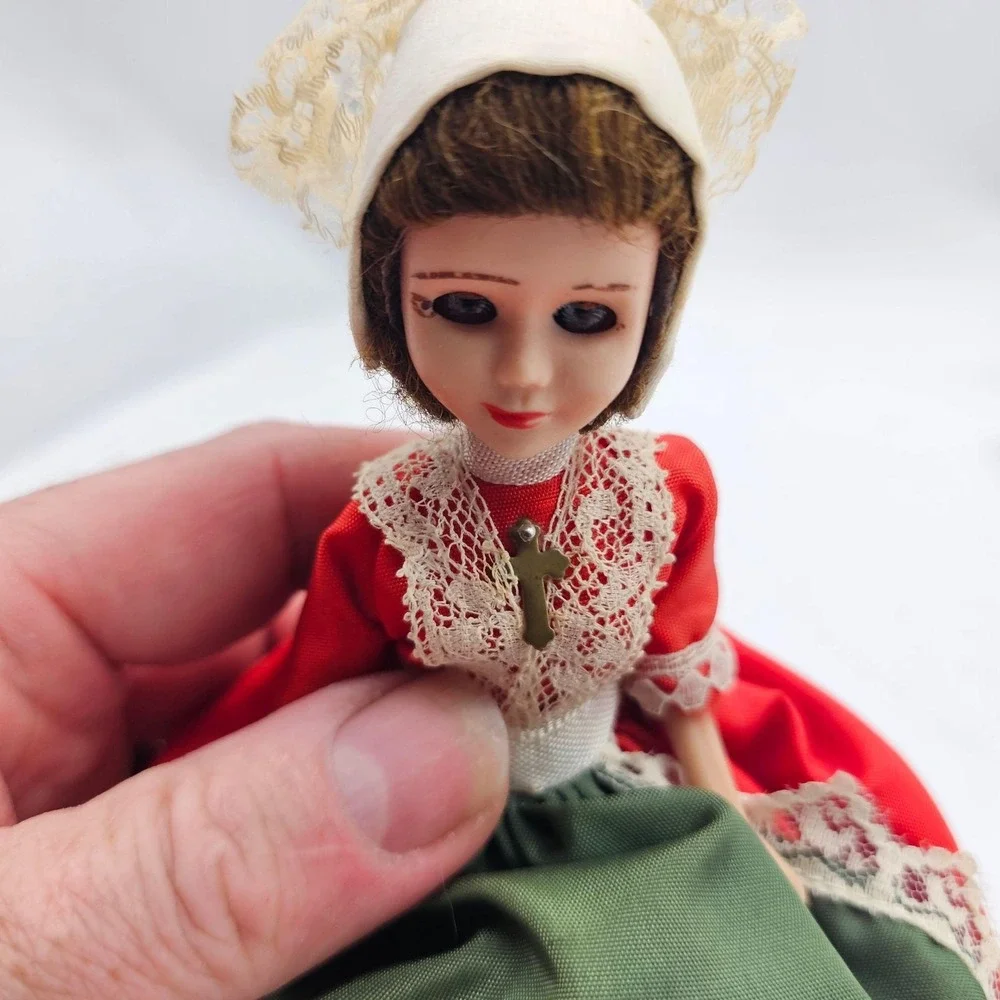 N/A vintage folk